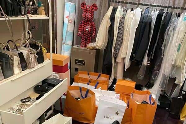 天津津南区回收一线品牌衣服